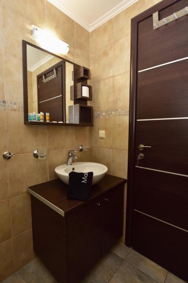 Gonis Suites Palaiochora Luaran gambar