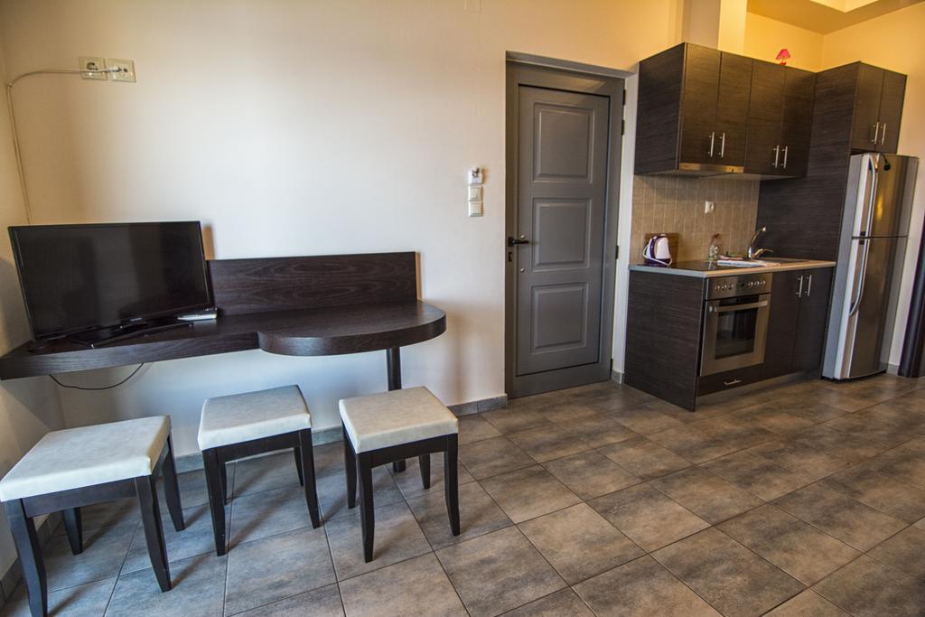 Gonis Suites Palaiochora Luaran gambar