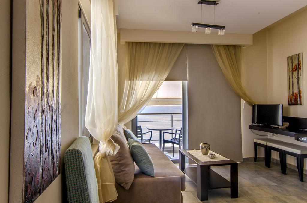 Gonis Suites Palaiochora Luaran gambar